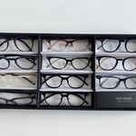 Ca. 11x Optische monturen, Tom Davies, in luxe opbergdoos/displaytray